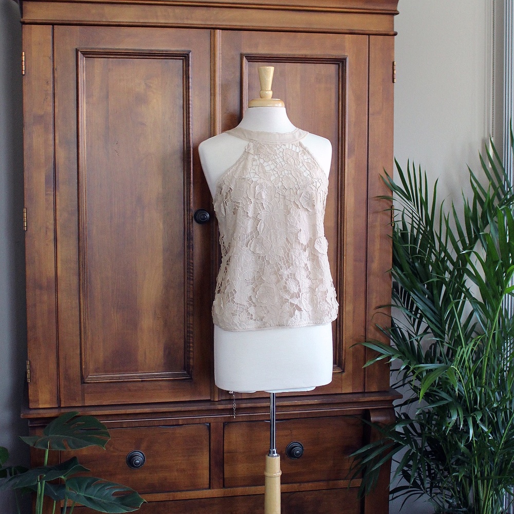 NWOT BCBGMAXAZRIA Lace Halter Blouse Size M